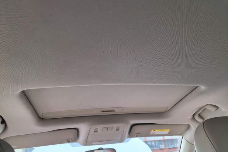 Used Buick Regal 2015 2.0L Leading Fashion Edition Headliner