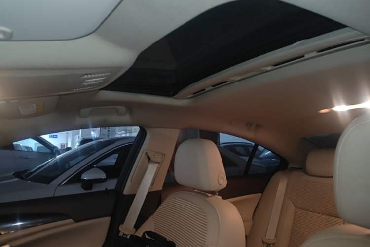 Used Buick Regal 2015 2.0L Leading Fashion Edition Headliner