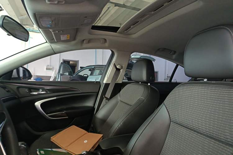 Used Buick Regal 2015 1.6T Leading Technology Model Headliner