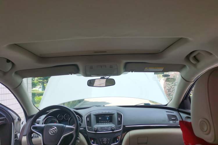 Used Buick Regal 2015 2.0L Leading Fashion Edition Headliner