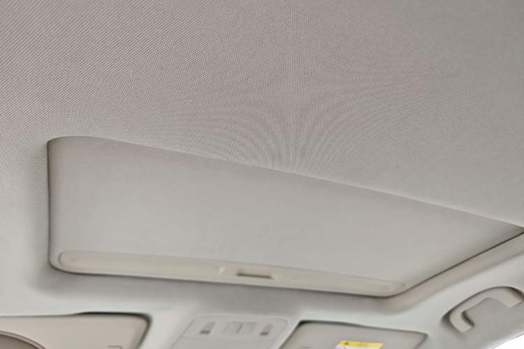 Used Buick Regal 2015 2.0L Leading Fashion Edition Headliner