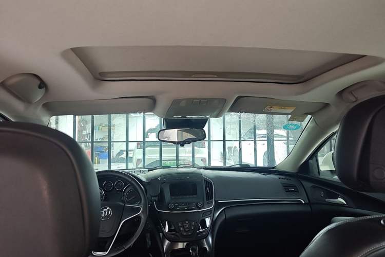 Used Buick Regal 2015 1.6T Leading Technology Model Headliner