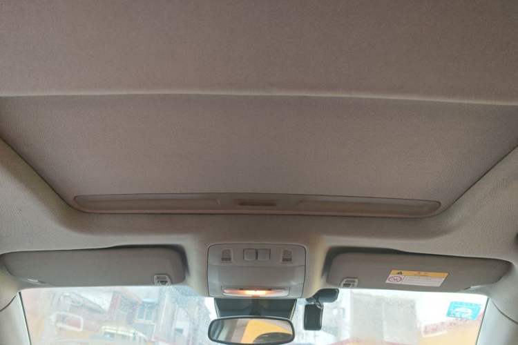 Used Buick Regal 2015 1.6T Elite Tech Model Headliner