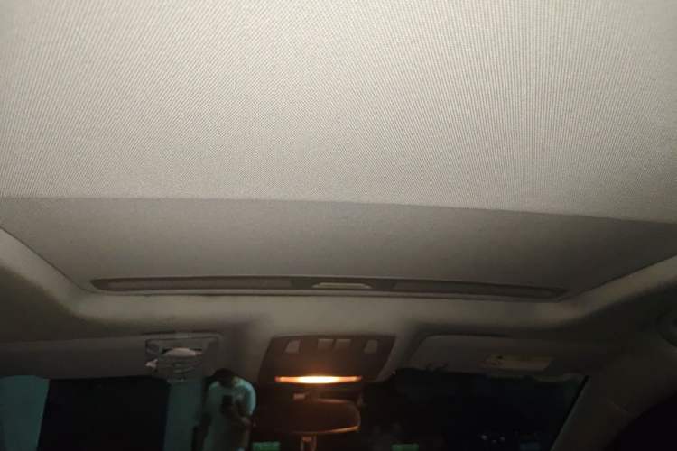 Used Buick Regal 2015 1.6T Fashion Tech Model Headliner