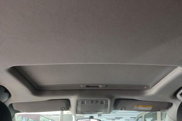 Used Buick Regal 2015 1.6T Leading Technology Model Headliner