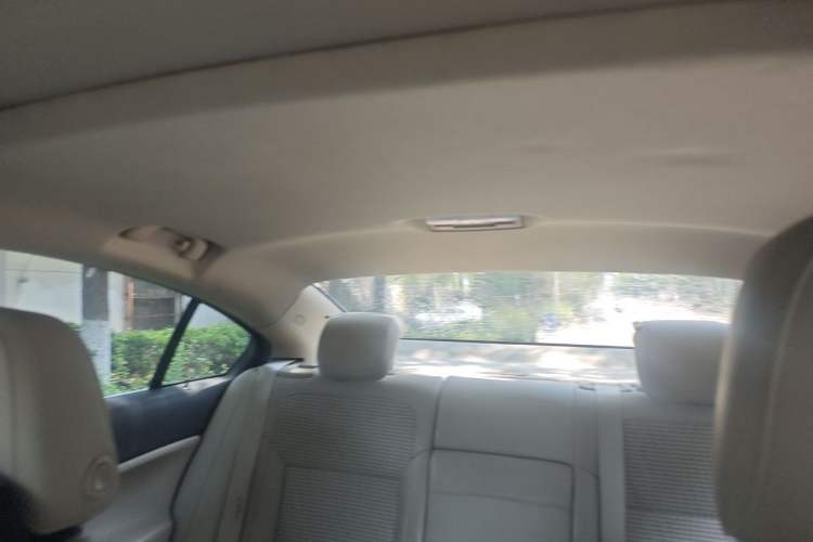 Used Buick Regal 2015 2.0L Leading Fashion Edition Headliner