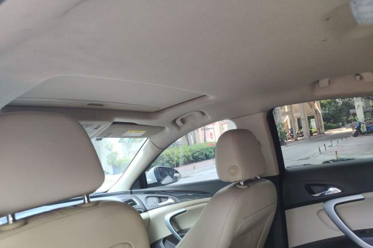 Used Buick Regal 2015 2.0L Leading Fashion Edition Headliner