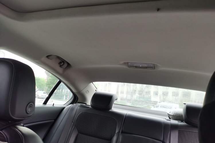 Used Buick Regal 2015 1.6T Leading Technology Model Headliner