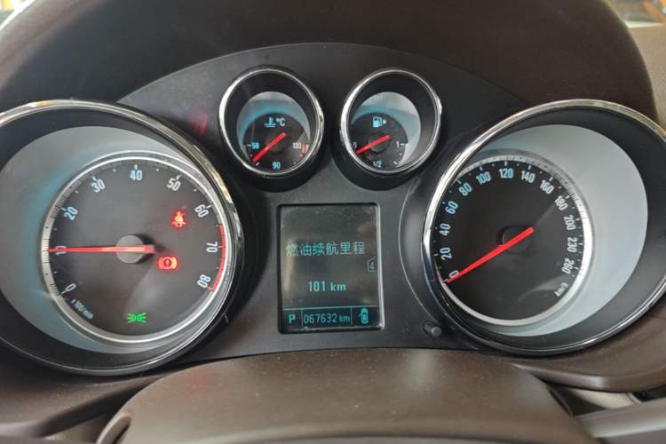 Used Buick Regal 2015 2.0L Leading Fashion Edition Instrument Cluster