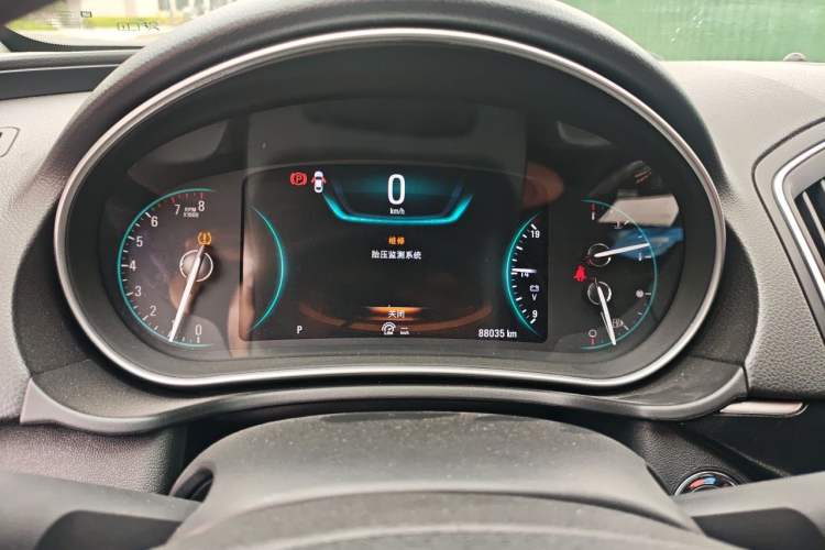 Used Buick Regal 2015 1.6T Elite Tech Model Instrument Cluster