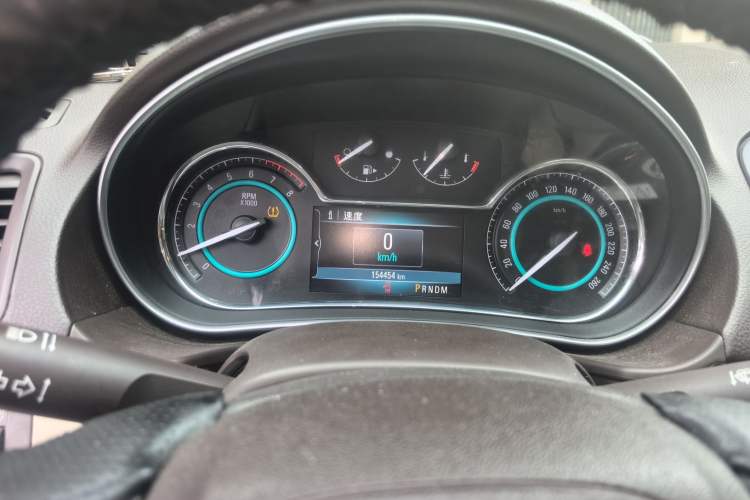 Used Buick Regal 2015 2.0L Elite Fashion Edition Instrument Cluster