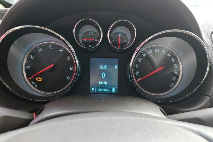 Used Buick Regal 2015 2.0L Leading Fashion Edition Instrument Cluster