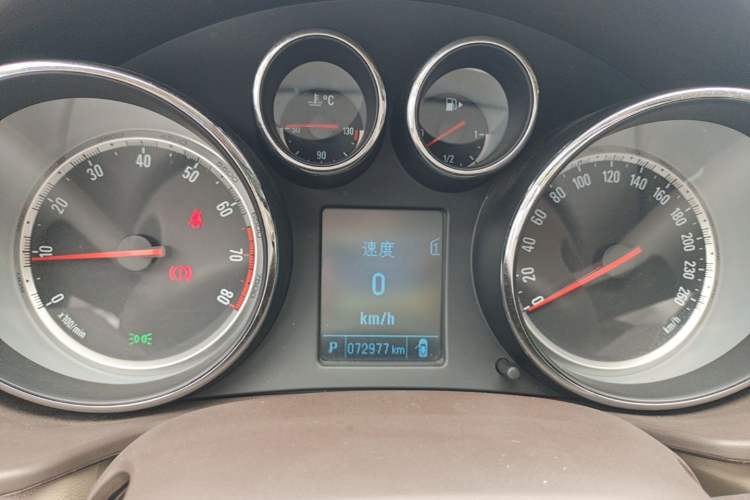 Used Buick Regal 2015 2.0L Leading Fashion Edition Instrument Cluster