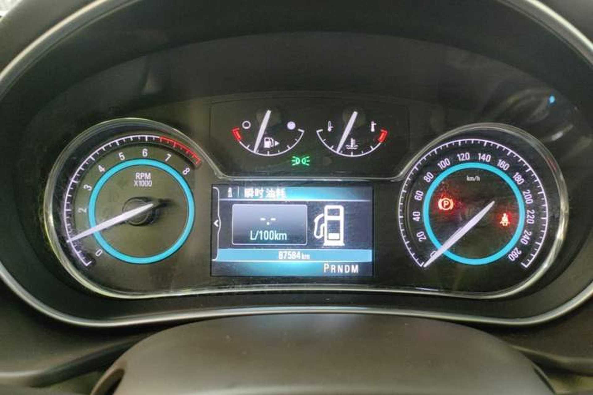 Used Buick Regal 2015 2.0L Elite Fashion Edition Instrument Cluster
