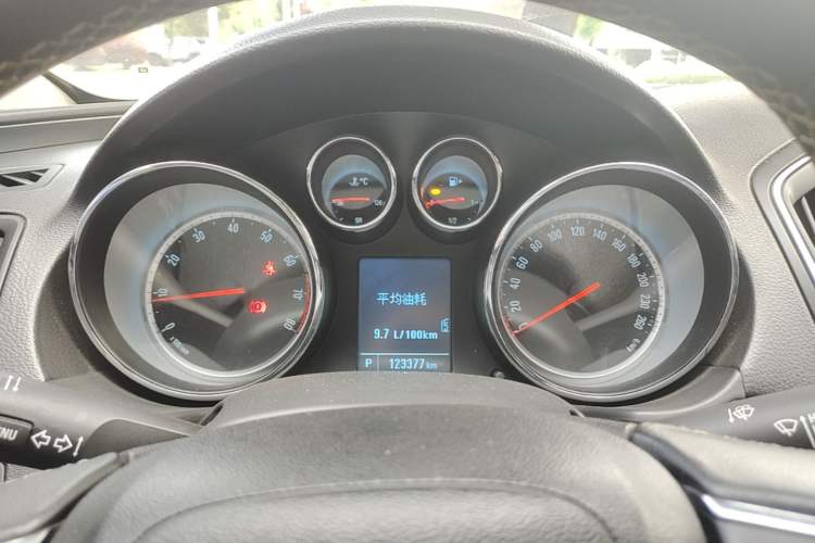 Used Buick Regal 2015 1.6T Leading Technology Model Instrument Cluster