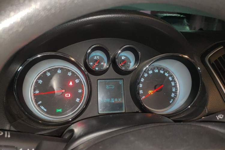 Used Buick Regal 2015 1.6T Leading Technology Model Instrument Cluster
