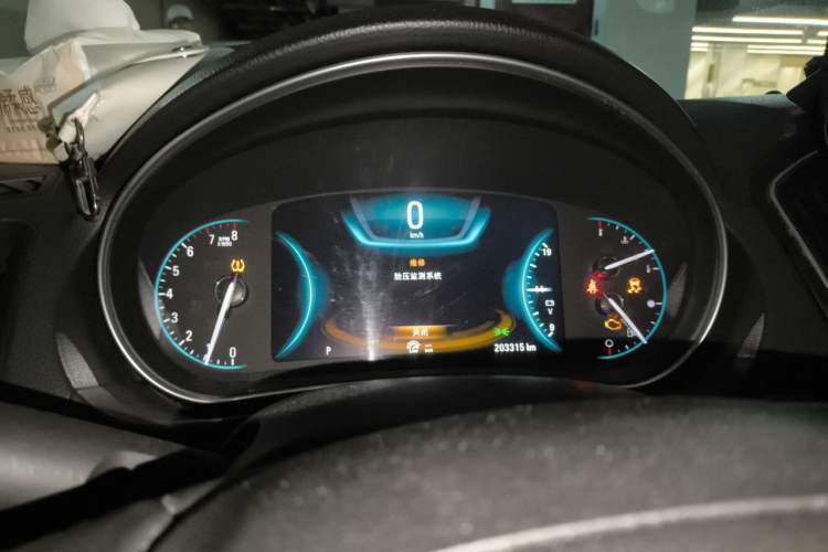 Used Buick Regal 2015 1.6T Elite Tech Model Instrument Cluster
