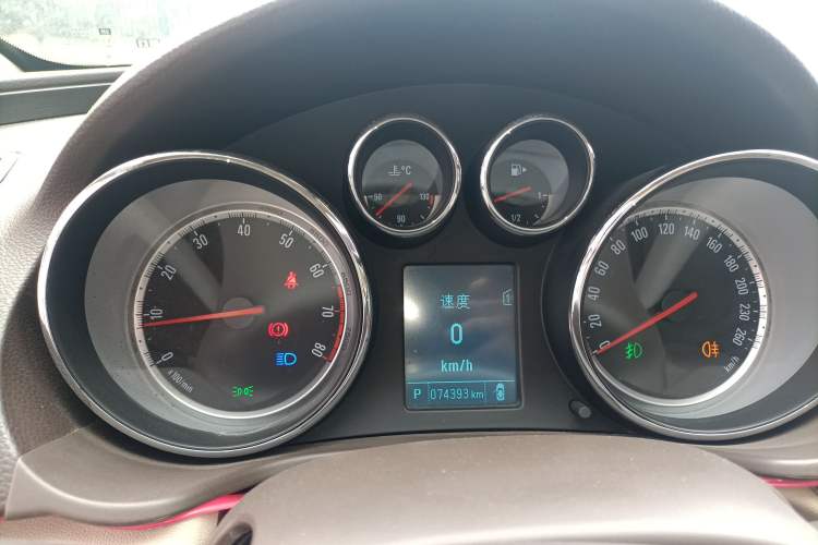 Used Buick Regal 2015 2.0L Leading Fashion Edition Instrument Cluster