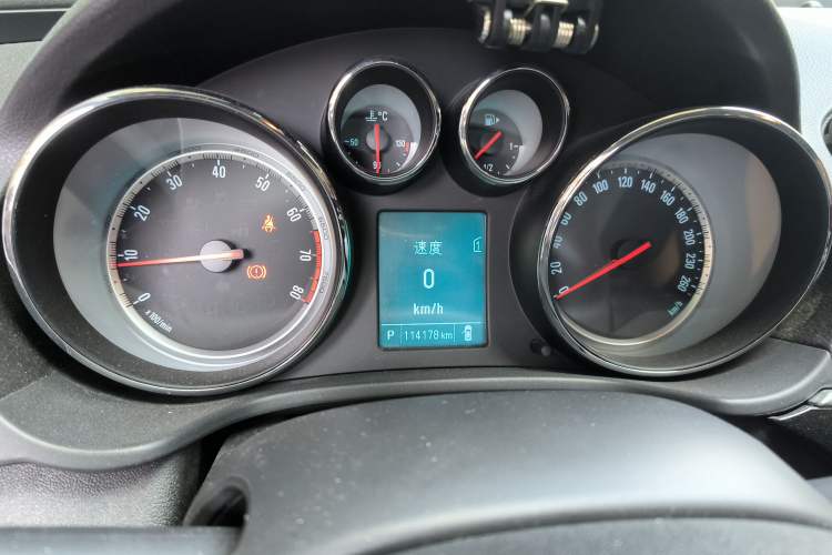 Used Buick Regal 2015 1.6T Leading Technology Model Instrument Cluster