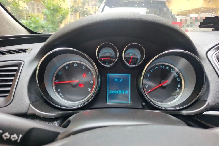 Used Buick Regal 2015 1.6T Leading Technology Model Instrument Cluster