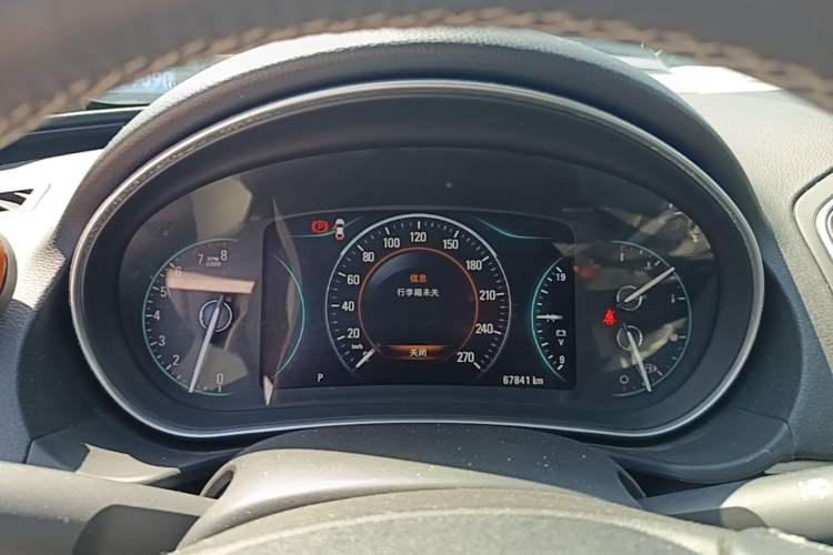 Used Buick Regal 2015 1.6T Elite Tech Model Instrument Cluster