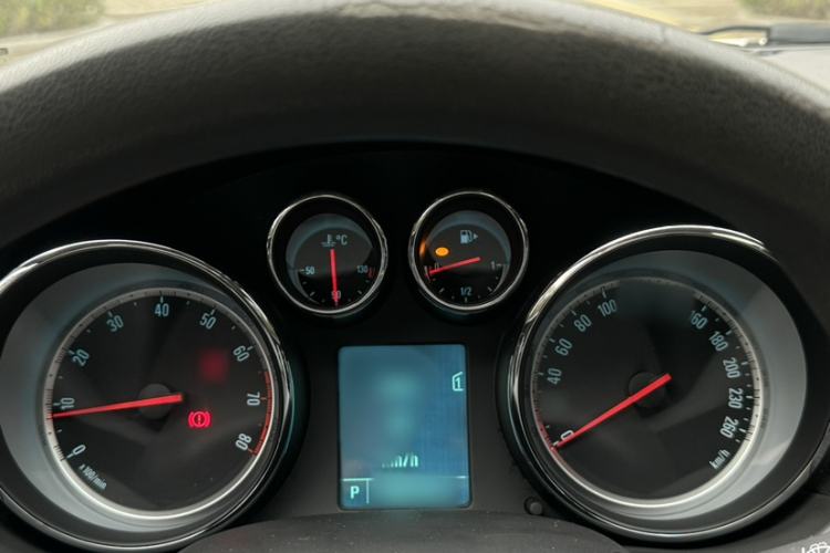 Used Buick Regal 2015 1.6T Leading Technology Model Instrument Cluster
