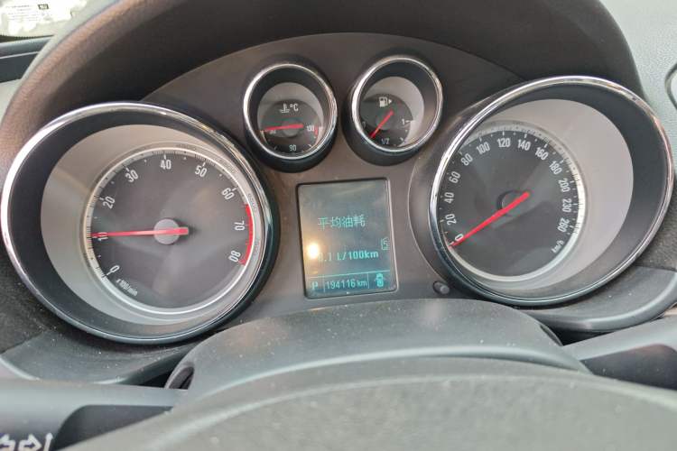 Used Buick Regal 2015 1.6T Leading Technology Model Instrument Cluster
