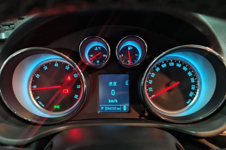 Used Buick Regal 2015 1.6T Leading Technology Model Instrument Cluster