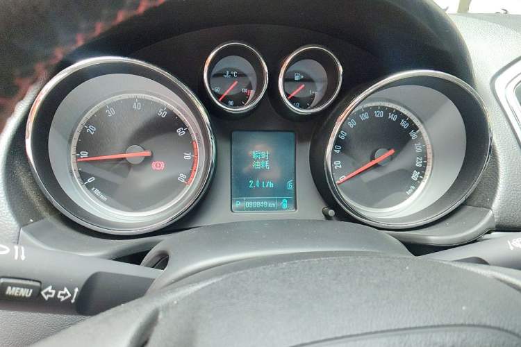 Used Buick Regal 2015 1.6T Leading Technology Model Instrument Cluster