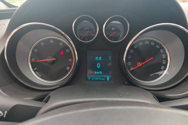 Used Buick Regal 2015 1.6T Leading Technology Model Instrument Cluster
