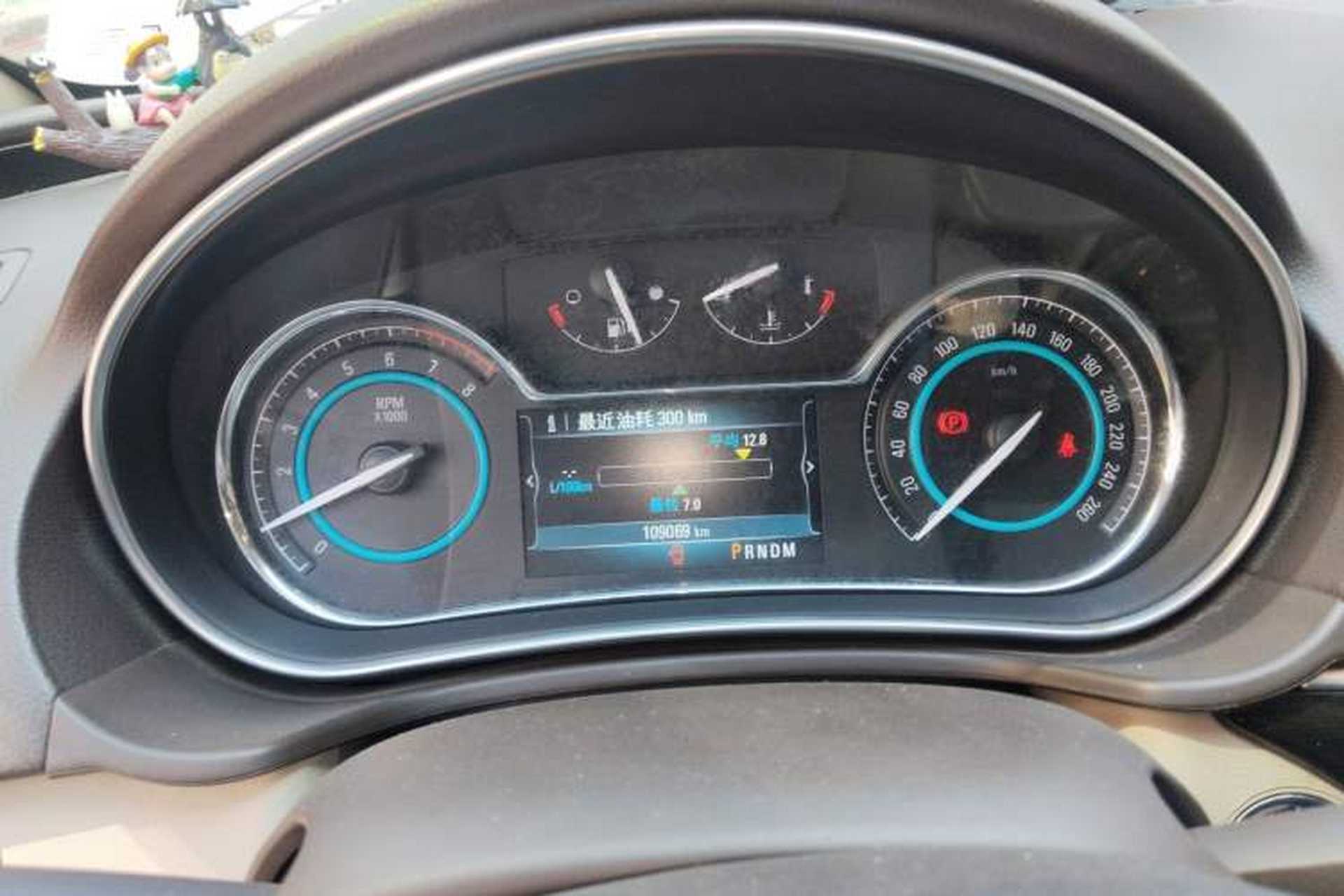 Used Buick Regal 2015 2.0L Elite Fashion Edition Instrument Cluster