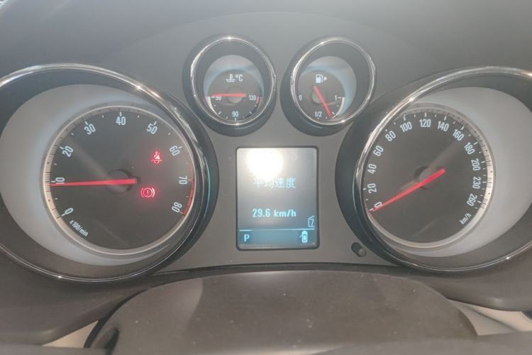Used Buick Regal 2015 2.0L Leading Fashion Edition Instrument Cluster