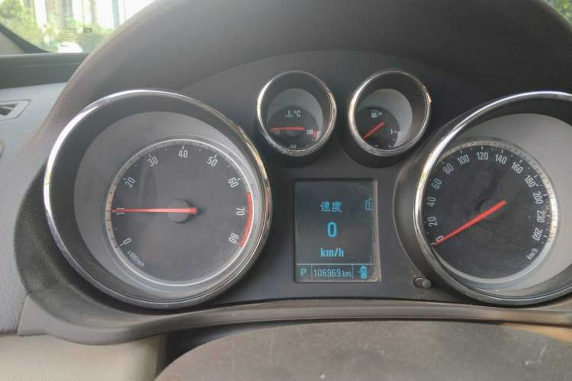 Used Buick Regal 2015 2.0L Leading Fashion Edition Instrument Cluster