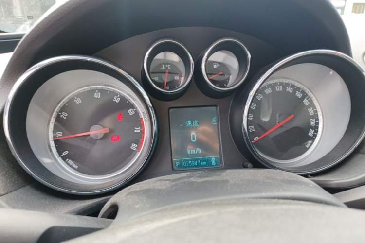 Used Buick Regal 2015 1.6T Leading Technology Model Instrument Cluster