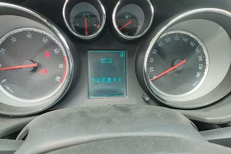 Used Buick Regal 2015 1.6T Leading Technology Model Instrument Cluster
