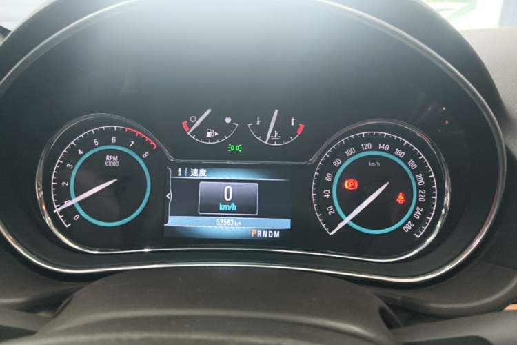 Used Buick Regal 2015 2.0L Elite Fashion Edition Instrument Cluster