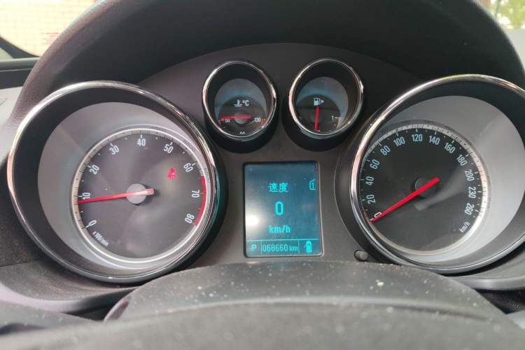 Used Buick Regal 2015 1.6T Leading Technology Model Instrument Cluster