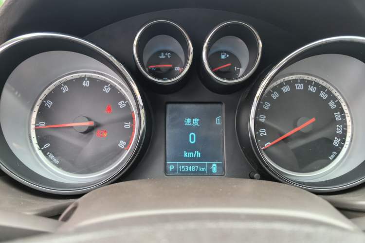 Used Buick Regal 2015 2.0L Leading Fashion Edition Instrument Cluster