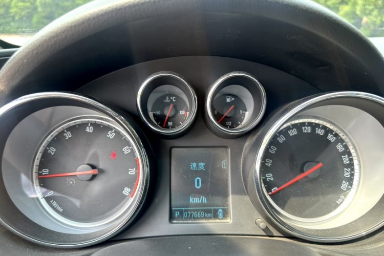 Used Buick Regal 2015 1.6T Leading Technology Model Instrument Cluster