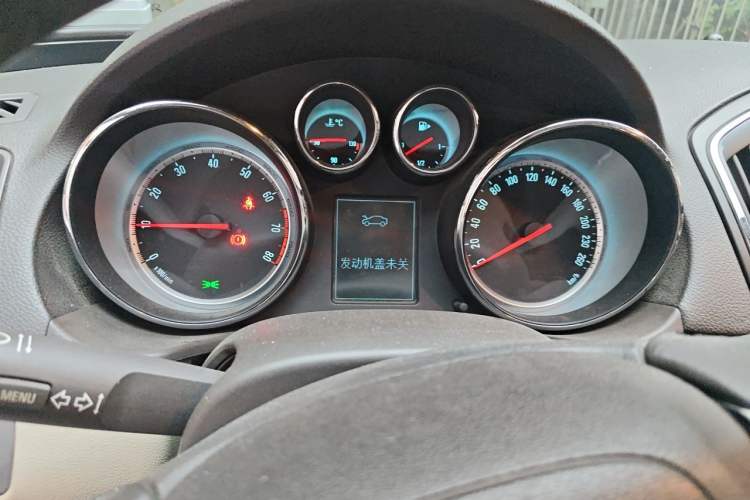 Used Buick Regal 2015 2.0L Leading Fashion Edition Instrument Cluster