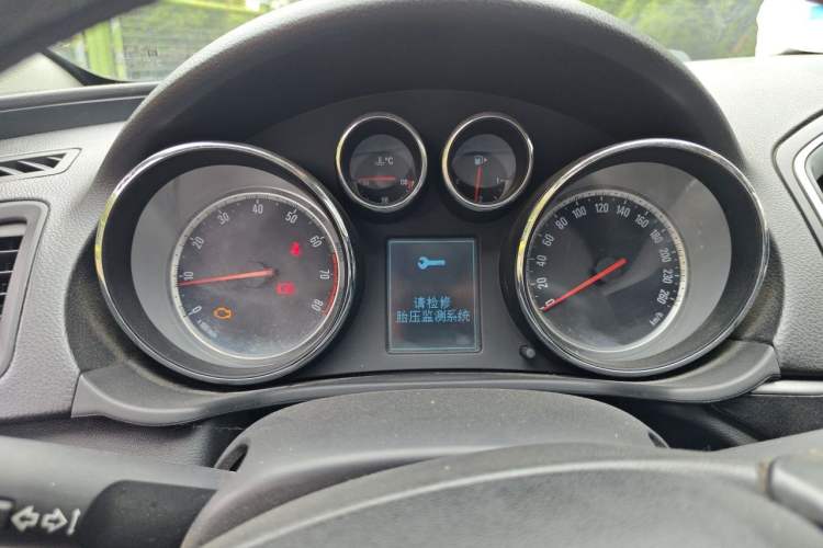 Used Buick Regal 2015 1.6T Leading Technology Model Instrument Cluster
