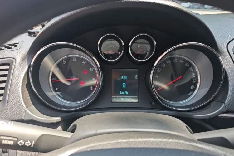Used Buick Regal 2015 1.6T Leading Technology Model Instrument Cluster