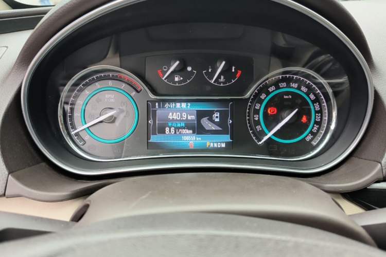 Used Buick Regal 2015 2.0L Elite Fashion Edition Instrument Cluster