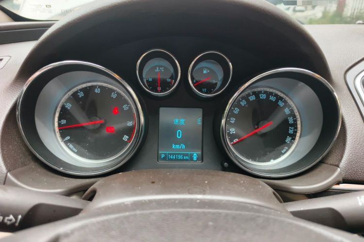 Used Buick Regal 2015 2.0L Leading Fashion Edition Instrument Cluster