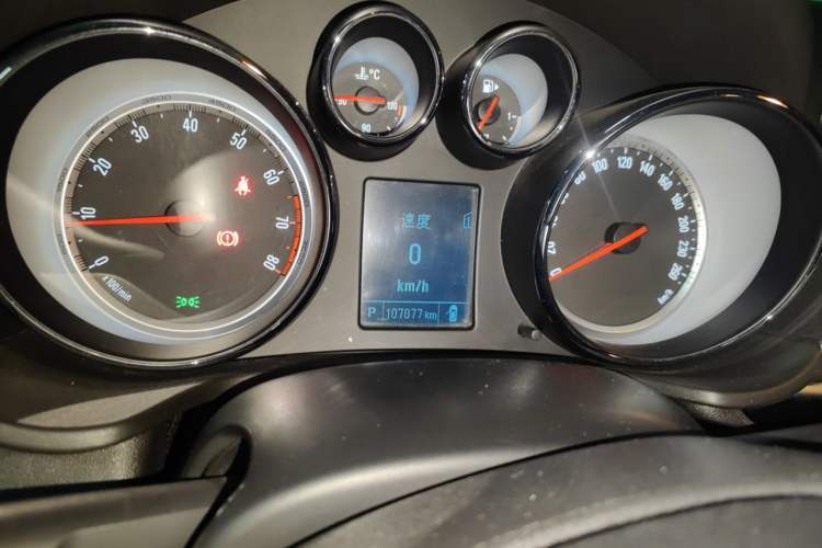 Used Buick Regal 2015 1.6T Fashion Tech Model Instrument Cluster