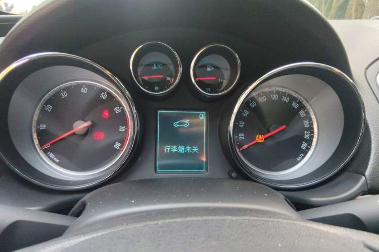 Used Buick Regal 2015 1.6T Leading Technology Model Instrument Cluster