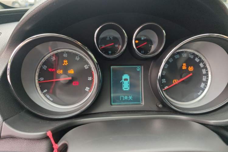 Used Buick Regal 2015 1.6T Leading Technology Model Instrument Cluster