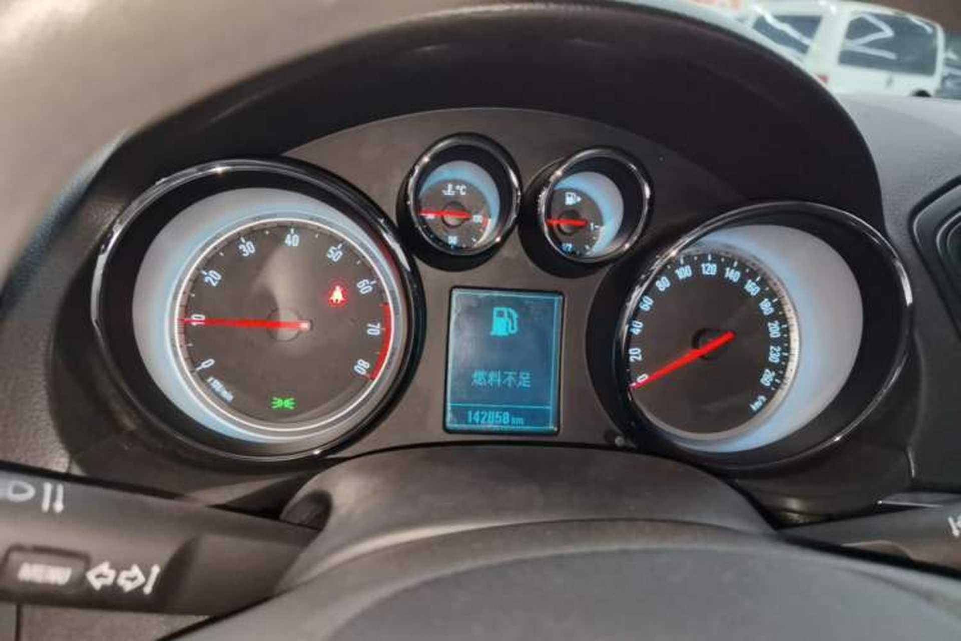 Used Buick Regal 2015 1.6T Leading Technology Model Instrument Cluster