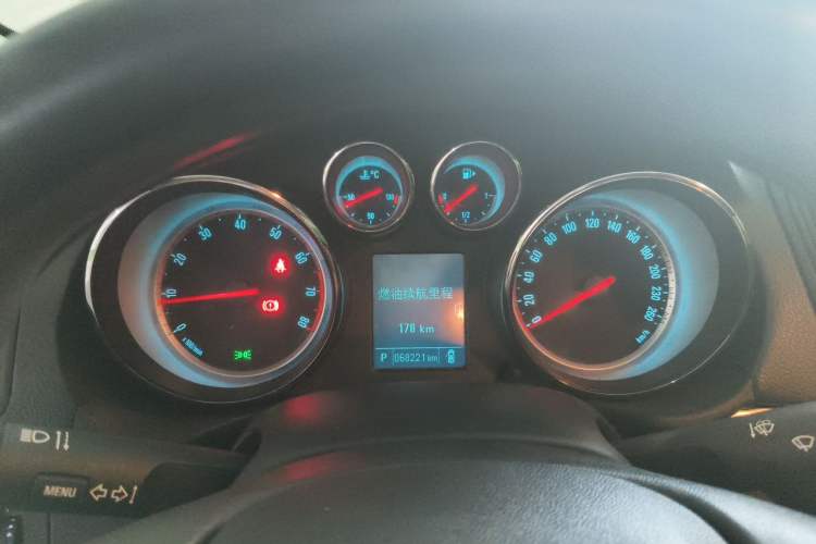Used Buick Regal 2015 1.6T Leading Technology Model Instrument Cluster