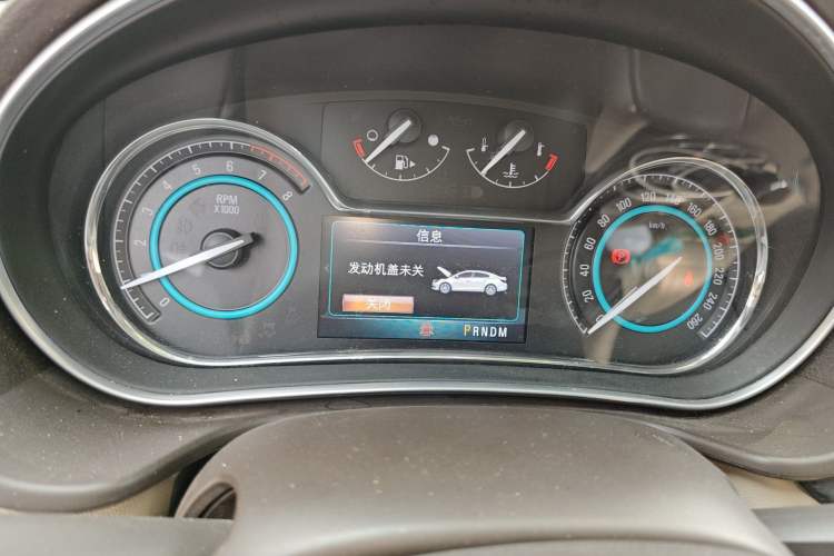 Used Buick Regal 2015 2.0L Elite Fashion Edition Instrument Cluster